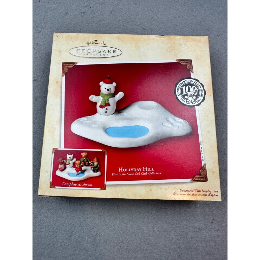 2002 Hallmark Keepsake Ornament "Hollyday Hill" 1st in the Snow Cub Collection
